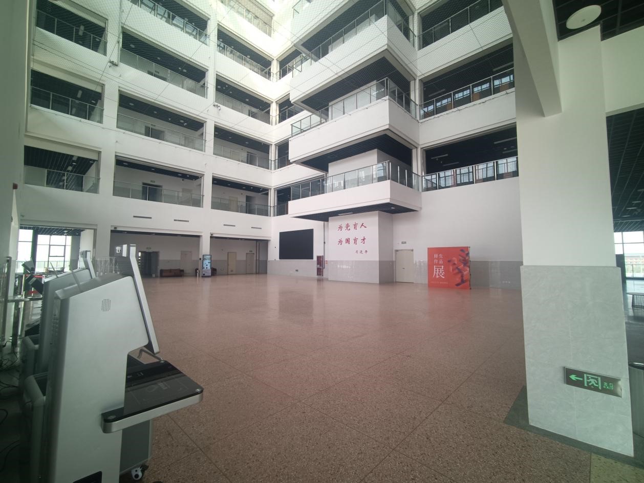 05.jpg 05.jpg